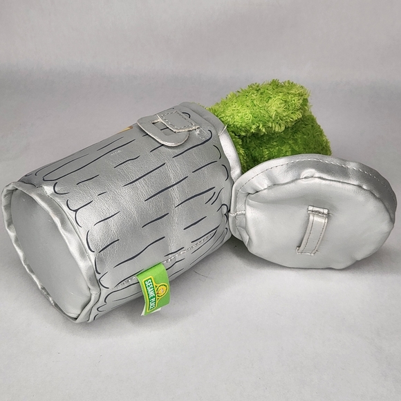 Sesame Street Oscar The Grouch Plush Stuffed Animal - Picture 4 of 4